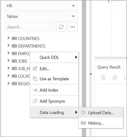 画像は、SQLワークシートの既存の表にデータをロードするための左ペインの「データのアップロード」オプションを示しています。